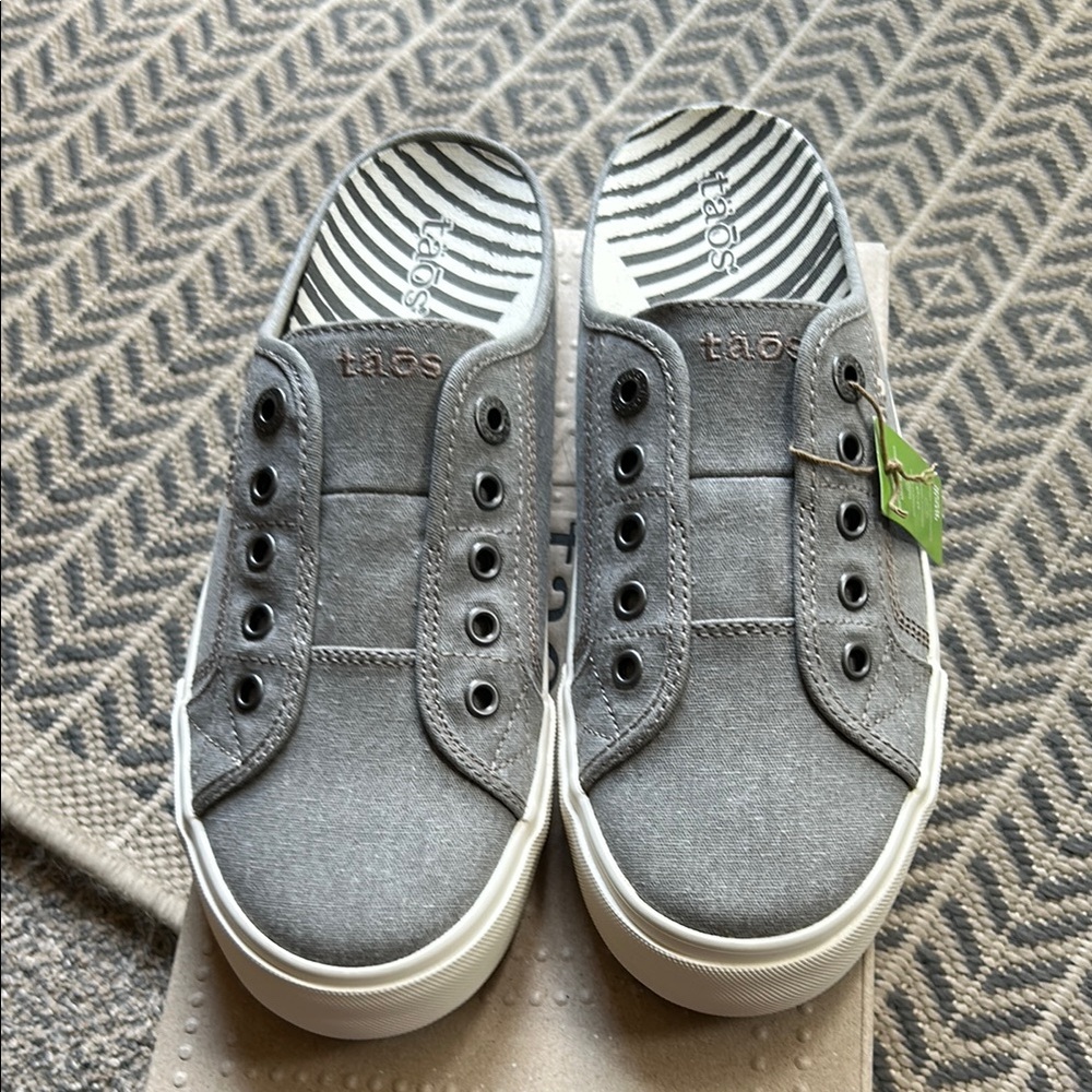 Taos Women's EZ Soul grey wash Slip-On Sneakers